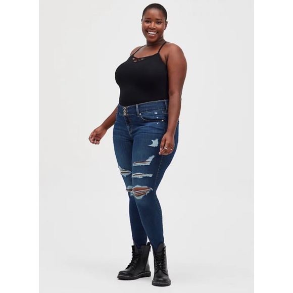 🆕 Black Foxy Strappy Halter Top 3 3X 22 24 NWT - Picture 3 of 7